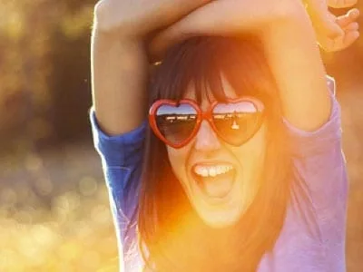 40 frases para legendas de fotos sorrindo