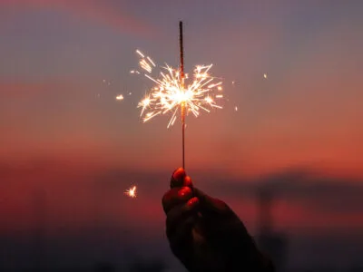 110 frases curtas de Ano Novo que resumem os desejos para 2026