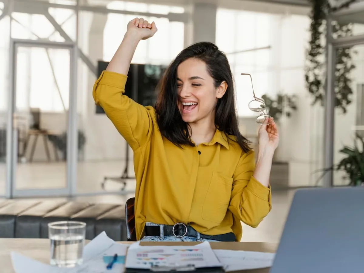40 frases de motivação no trabalho que inspiram profissionalismo