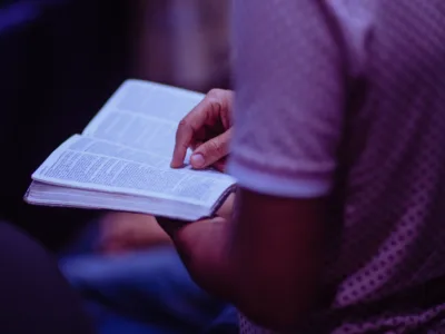 63 frases de Salmos para louvar a Deus e fortalecer a sua fé