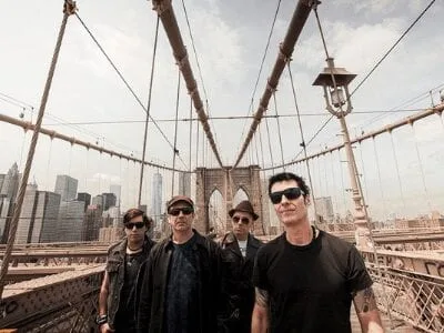 40 frases do Capital Inicial para relembrar os sucessos da banda
