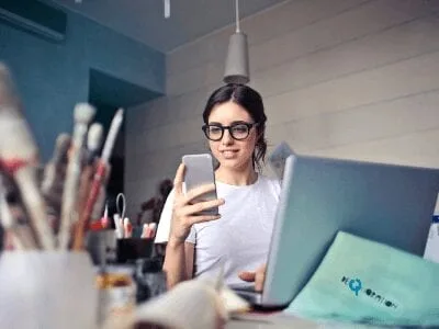 60 frases criativas para status que vão te fazer ser o centro das atenções