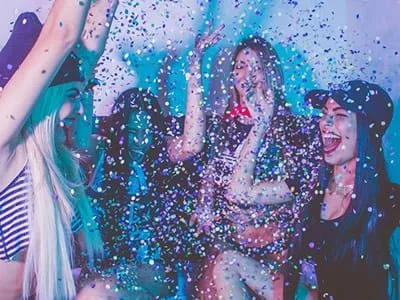 50 frases de balada pra quem é festeiro de carteirinha