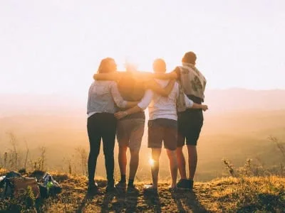 30 frases de bom dia para amigos que fortalecerão suas relações