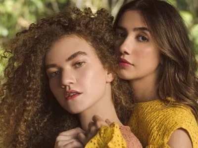 40 frases do duo Anavitória para se apaixonar por suas composições