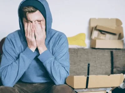 30 frases de saco cheio para quem quer jogar tudo para o ar