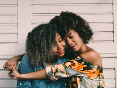 45 frases de desculpas para amiga que vão mostrar o seu arrependimento