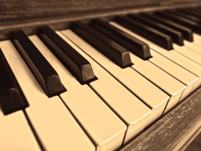 50 frases de músicas para status para compartilhar nas redes sociais
