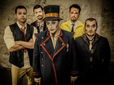 40 frases d’O Teatro Mágico que transformam poesia em boa música