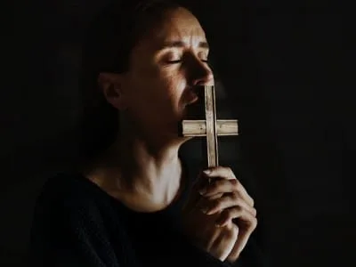 50 frases de boa noite com Jesus para dormir sentindo sua proteção divina