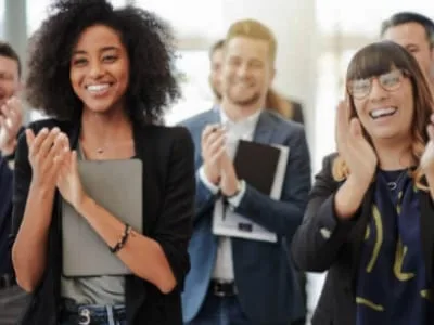 35 frases de parabéns pela conquista para celebrar o sucesso alcançado