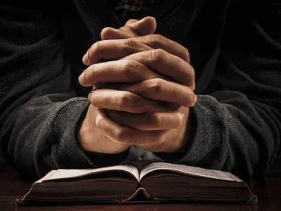 30 frases bíblicas de reflexão para desfrutar de um momento com Deus