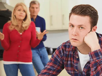 40 frases de indiretas para parentes que são falsos e enxeridos