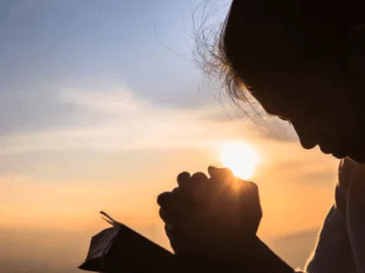55 frases de Salmos de agradecimento para exaltar a grandeza de Deus