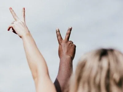 100 frases lindas para status que vão arrasar nas redes sociais