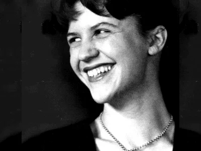 35 frases de Sylvia Plath para mergulhar no mundo interior da escritora