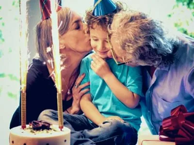 65 frases de aniversário para afilhado que transbordam muito carinho