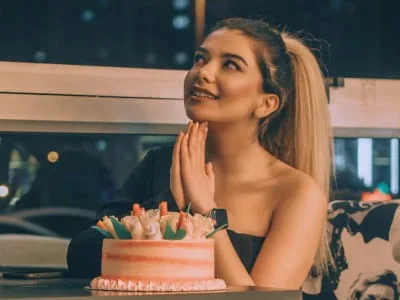 30 frases evangélicas de aniversário de 15 anos repletas de bênçãos