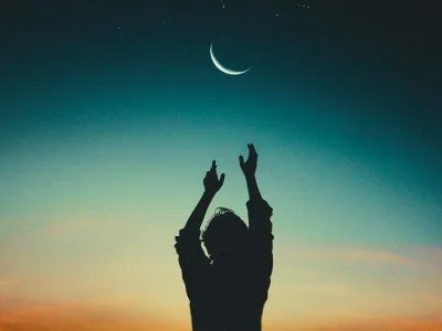 30 frases de poemas sobre a lua para iluminar a sua noite