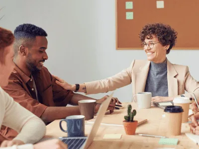 50 frases de agradecimento aos colegas de trabalho para valorizá-los