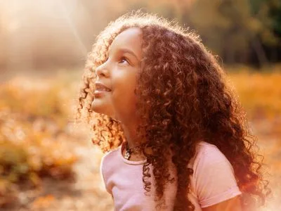 45 frases de otimismo e fé que transbordam esperança e determinação
