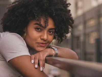 30 frases de sabedoria feminina que exaltam o poder e a inteligência delas