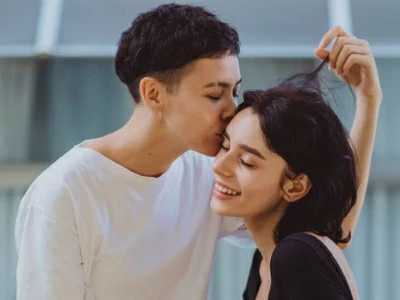 60 frases para comentar na foto da namorada que enaltecem o seu amor
