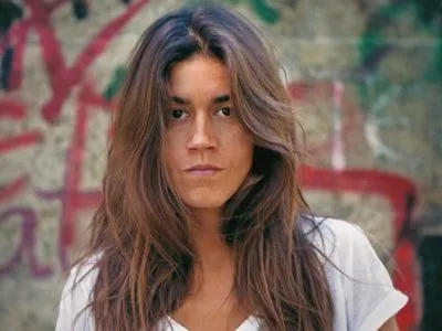 40 frases de Matilde Campilho para conhecer essa escritora portuguesa