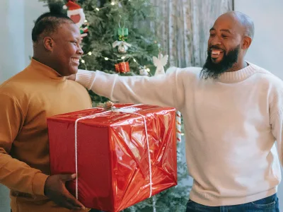 40 frases de Feliz Natal para pai que vão emocionar seu grande herói