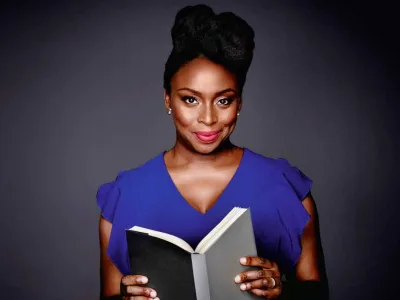 20 frases de Chimamanda Ngozi Adichie cheias de força e resistência