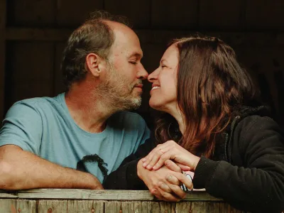 30 frases de 19 anos de casados para celebrar as bodas de água-marinha