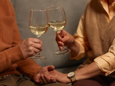 30 frases de 22 anos de casados para celebrar as bodas de louça