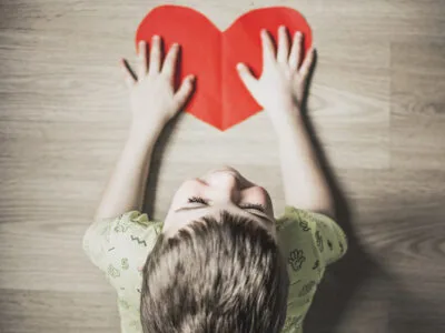 30 frases de carta para mãe que transbordam amor genuíno