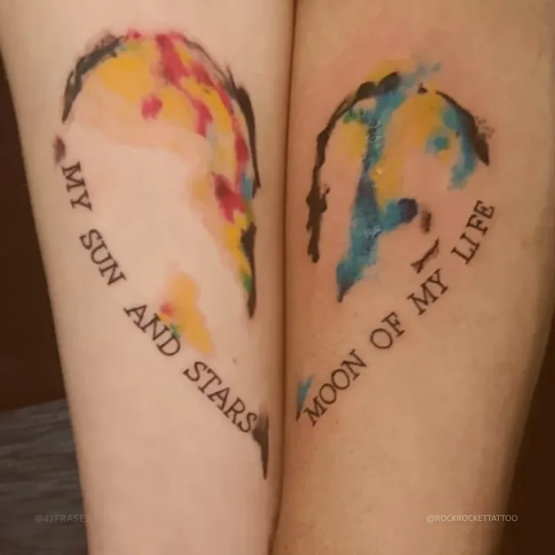 My sun and stars. Moon of my life. (Meu sol e estrelas. Lua da minha vida.) 