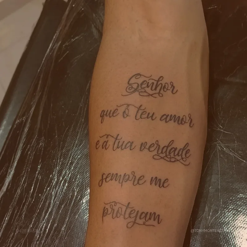 Senhor, que o teu amor e a tua verdade sempre me protejam. 