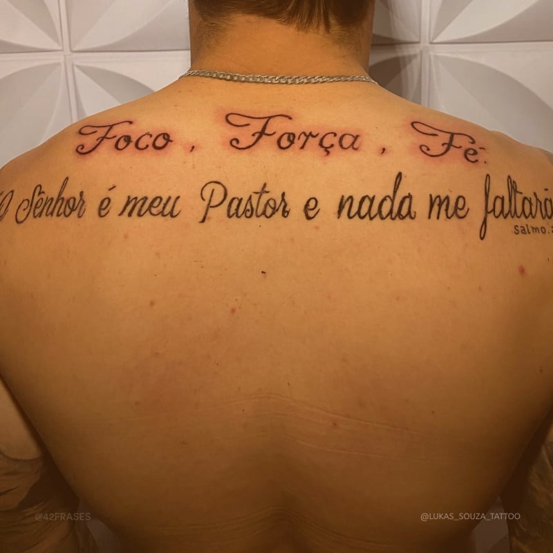 O Senhor é meu pastor e nada me faltará. 